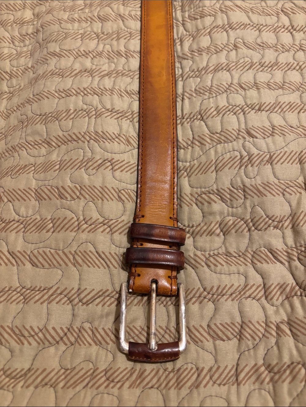 Peter Millar Men's Leather Belt in Tan and Brown size 34.